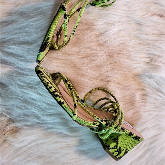 NWOT Steve Madden Green/Black Lace Up Sandals - Picture 5 of 5